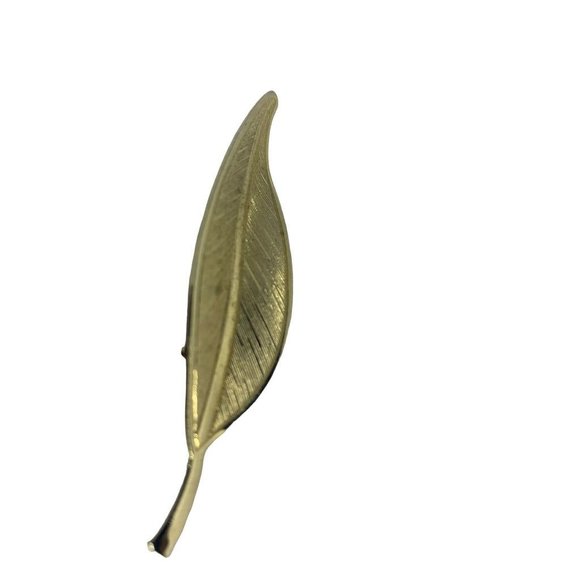 Vintage Leaf Brooch 2 3/4"h Goldtone Textured Pin - Picture 2 of 6